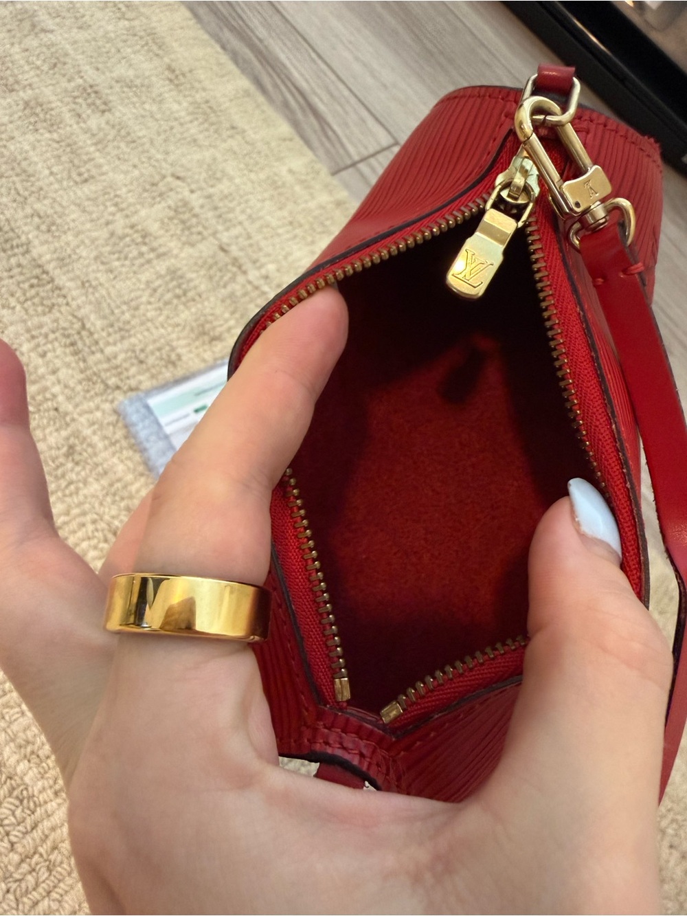 Louis Vuitton Red Epi Leather Cylindrical Wristlet Clutch - Picture 4 of 6